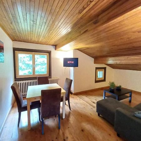 Logement Mansarde Dans Maison Avec Jardin En Bord De Piste, Vue Montagne Les Houches Exteriér fotografie